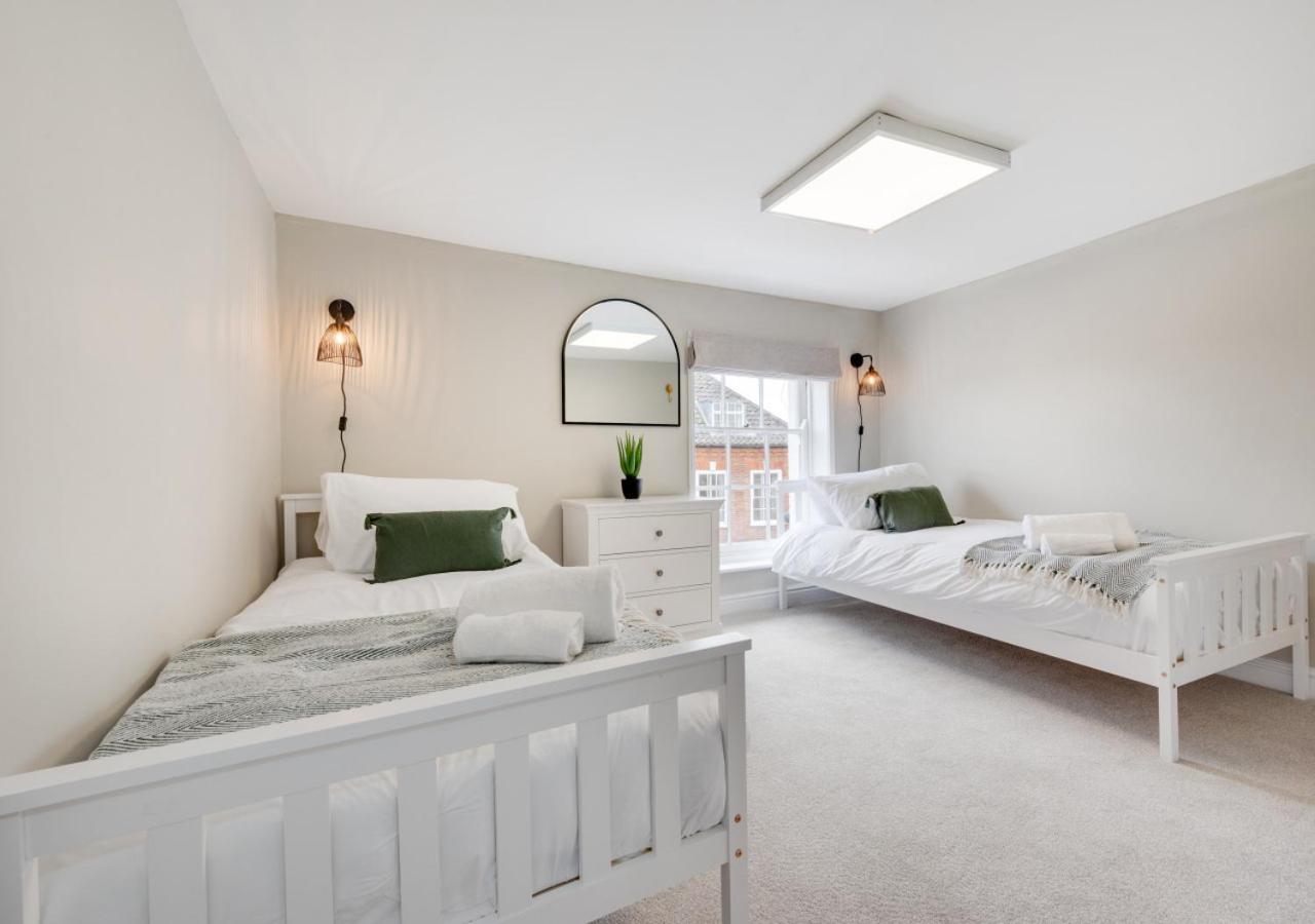 Owls Nest Apartment Holt  Bagian luar foto